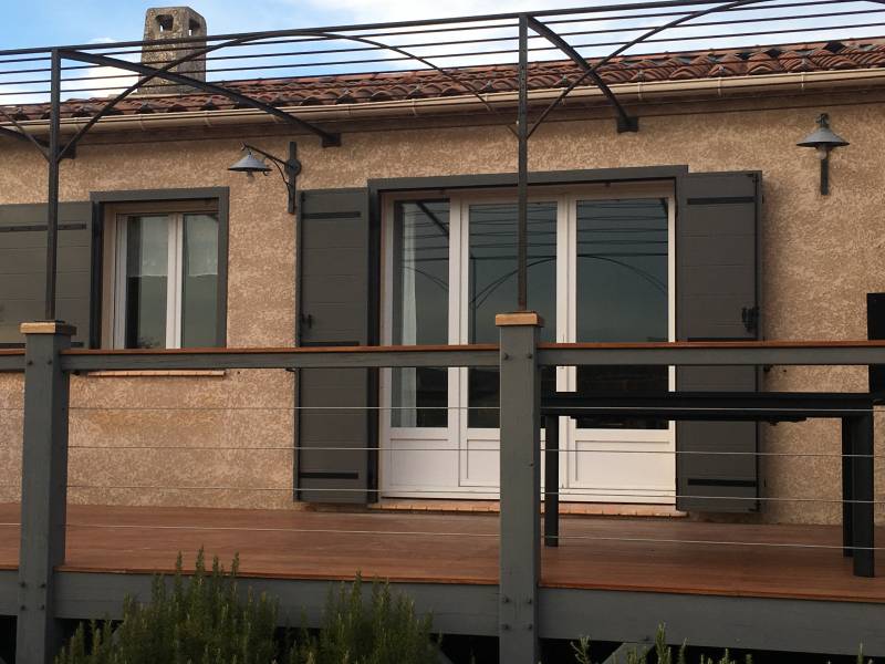 Volets battants aluminium isolés